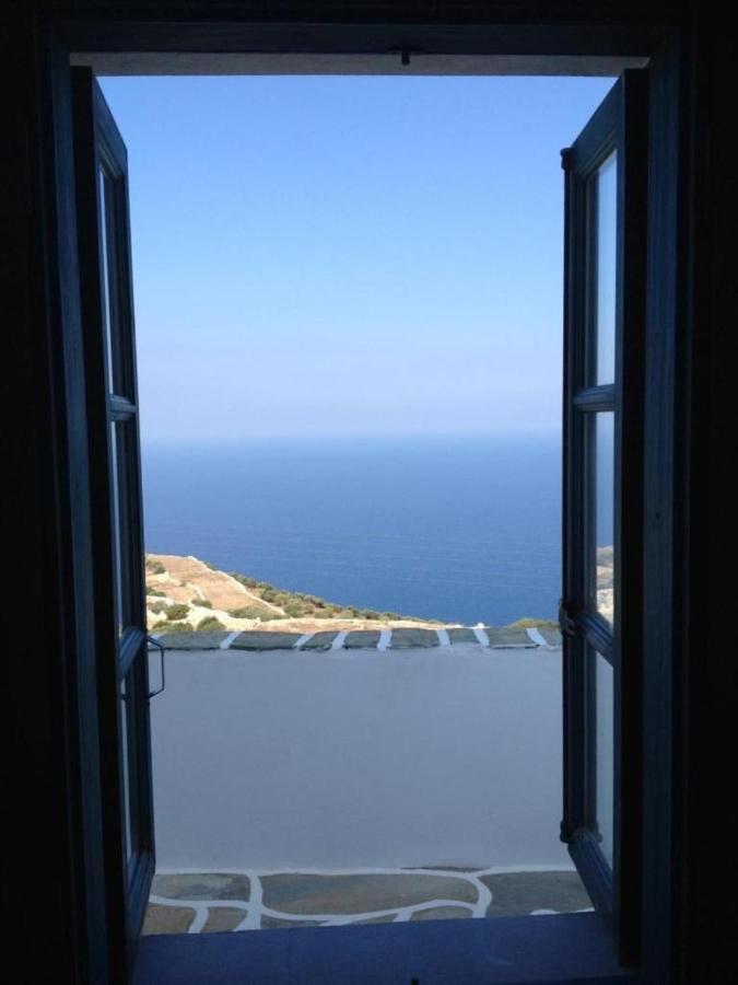 Kifines Suites Folégandros Екстериор снимка